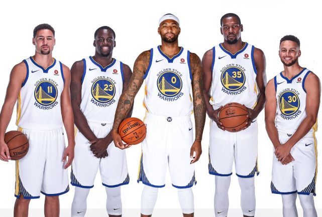 荷兰大名单：范戴克领衔；费耶诺德球员瓦伦特首次入选（荷兰队公布大名单：范戴克压阵，费耶诺德球员瓦伦特首次入围）