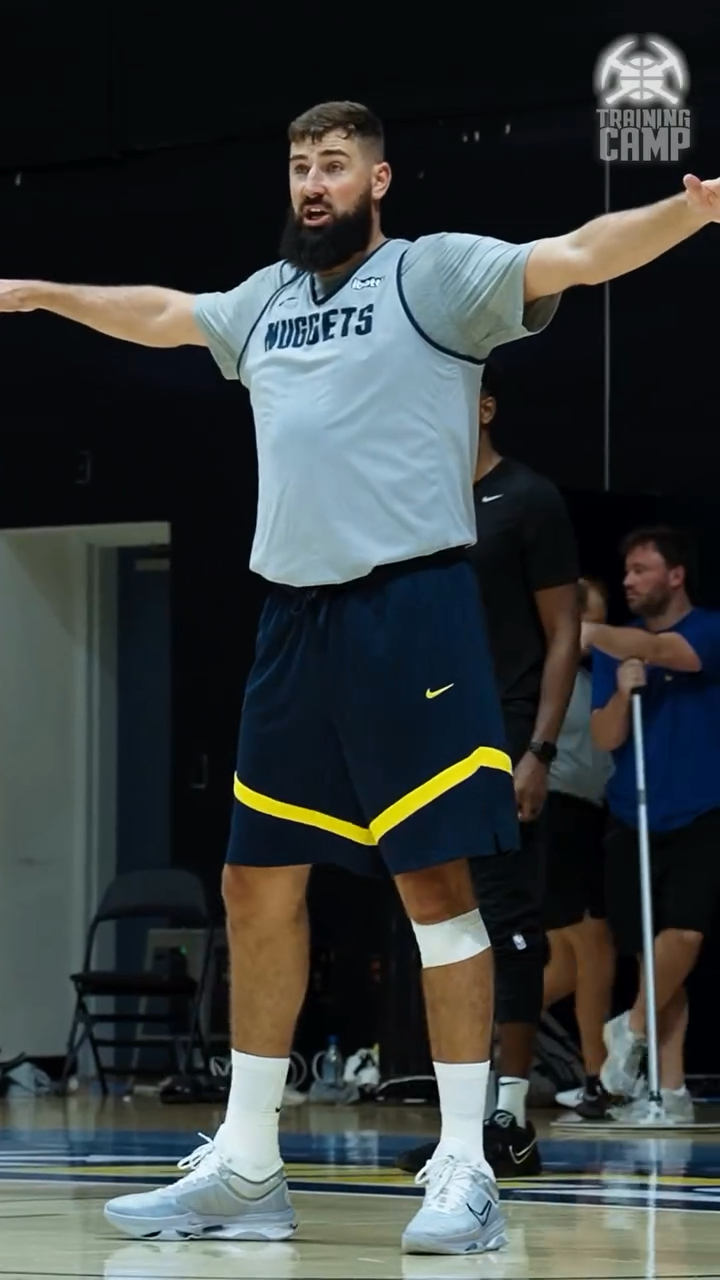 佩杜拉：国米没有冬窗签邓弗里斯替补的计划，会等恩里克适应（佩杜拉：国米冬窗无意引进邓弗里斯替补，将给恩里克时间适应）