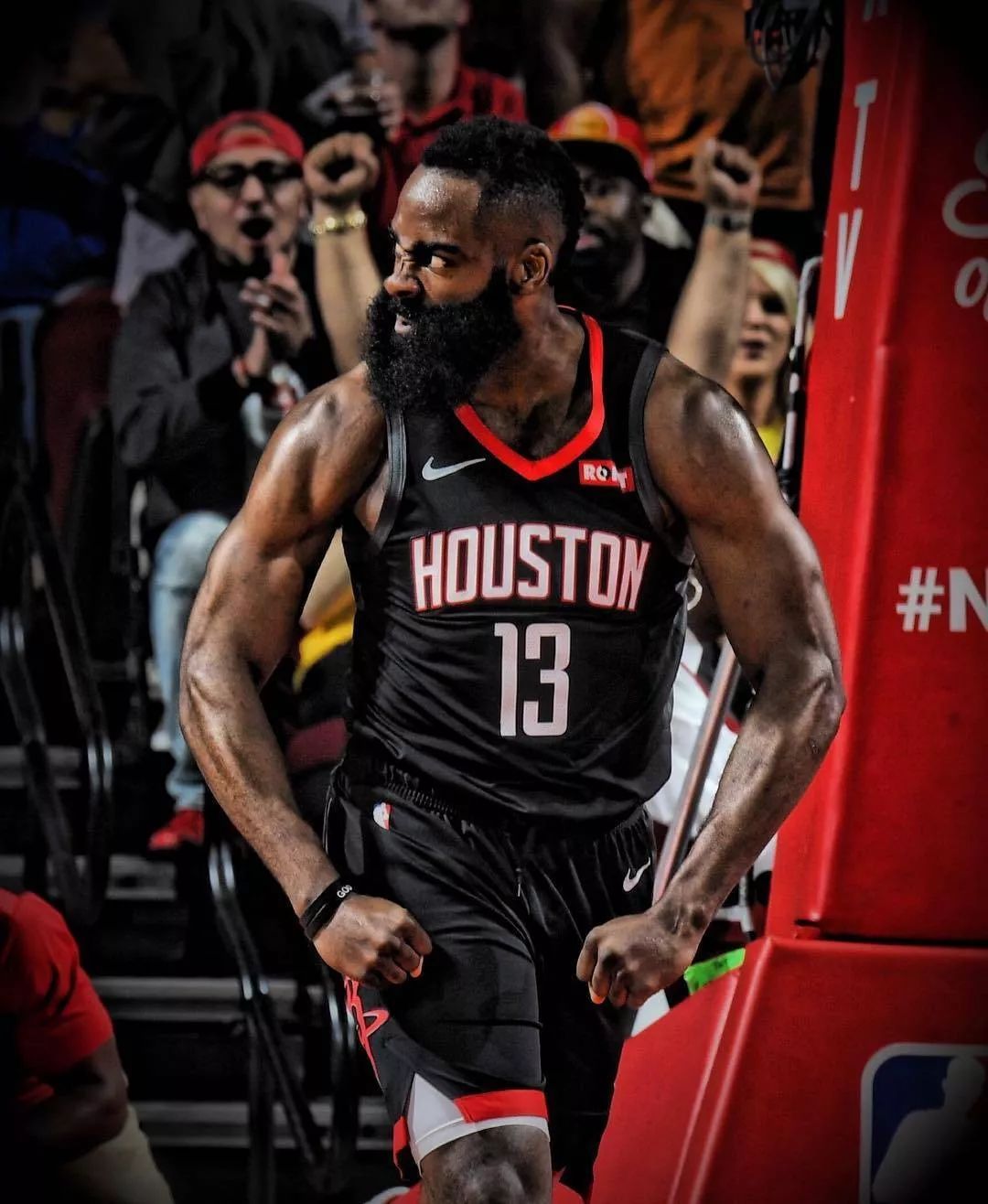 比萨终结开季10轮不胜，时隔34年半再次在意甲赢球（比萨结束开季十轮不胜，阔别34年半重返意甲胜场）