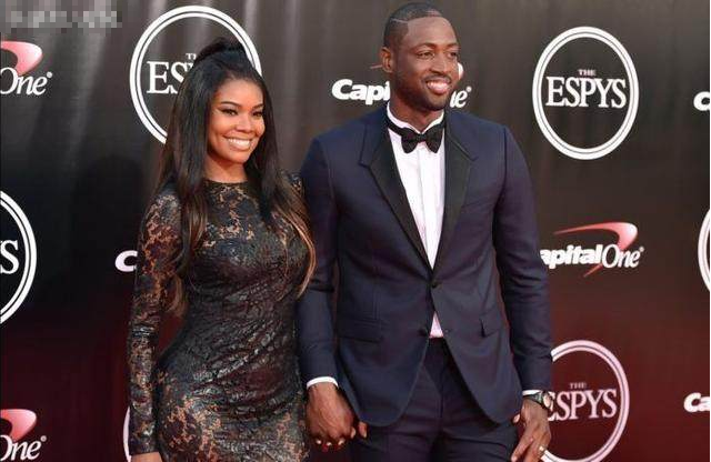 波多尔斯基：现在的拜仁踢得很有统治力；希望阿森纳英超夺冠（波多尔斯基：拜仁如今统治力十足，盼阿森纳问鼎英超）