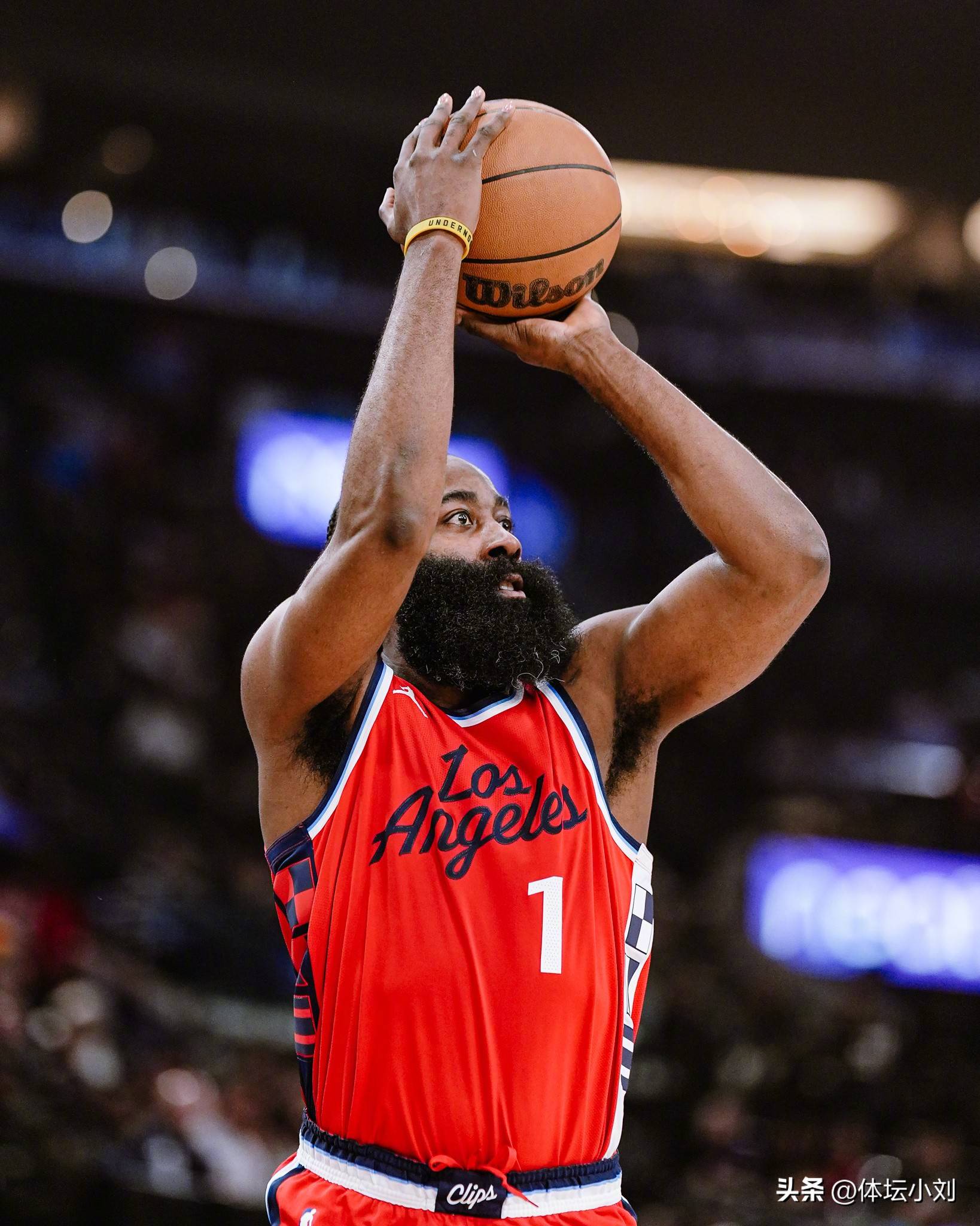 孙继海：邵佳一是现阶段适合担任国足主帅的人（孙继海：当下执教国足最合适的人选是邵佳一）