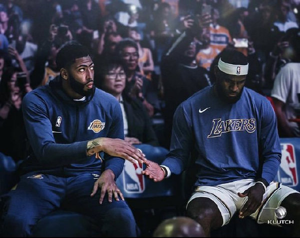 欧冠周最佳球员评选：奥斯梅恩、福登、梅里诺、福布斯（欧冠本周最佳球员候选名单：奥斯梅恩、福登、梅里诺、福布斯）