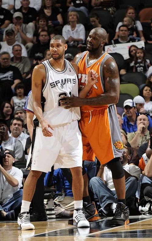 男双首登场，中国队连胜韩国、法国 ｜ 混团世界杯（混团世界杯：男双迎首秀，中国队连克韩国与法国）